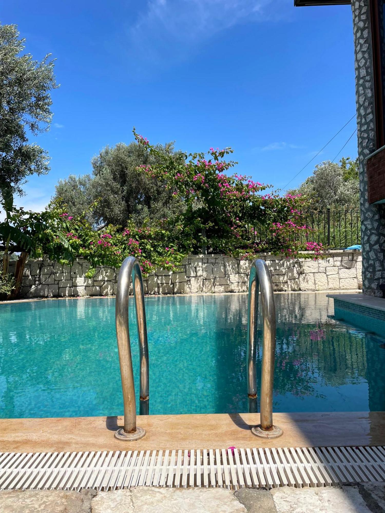 Çeşme Ata Boutique Hotel מראה חיצוני תמונה